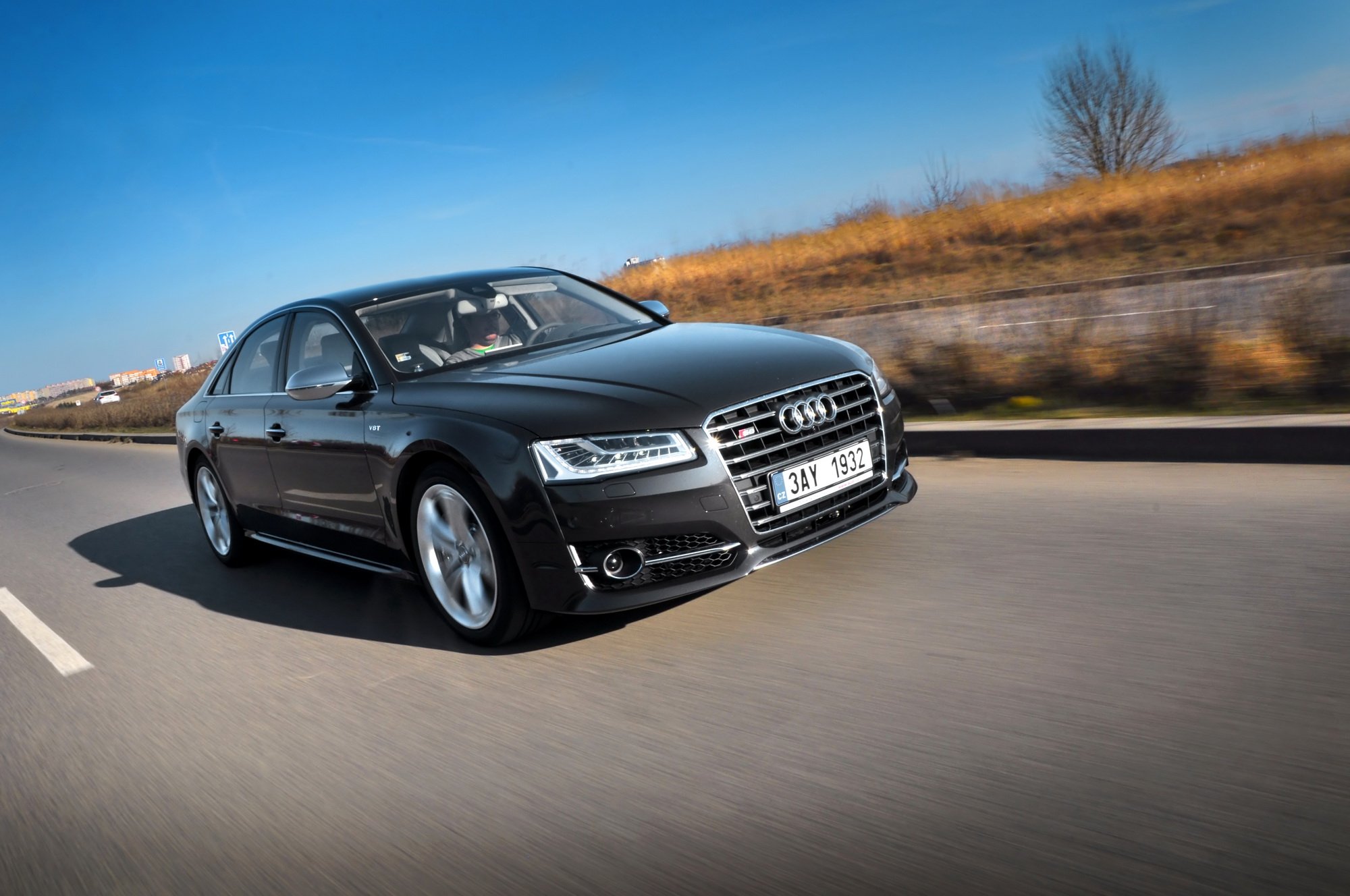 Audi S8: Král Autobahnu