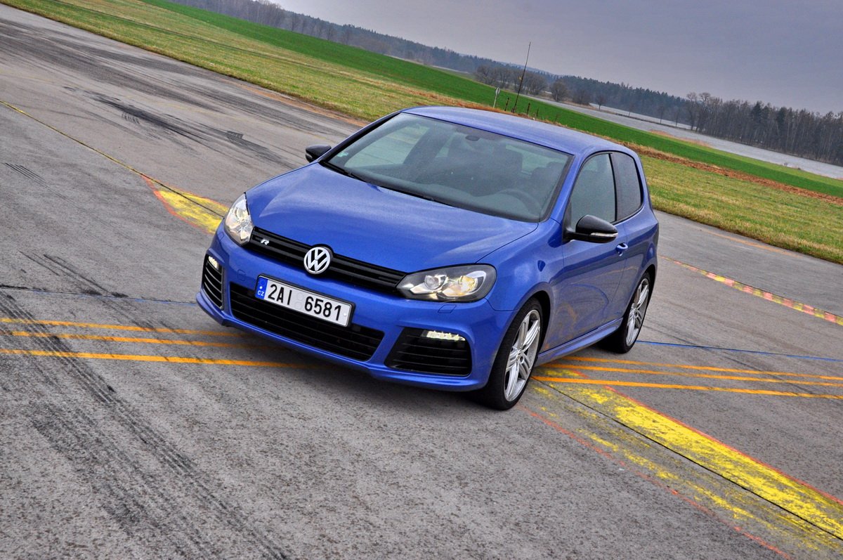 Testujeme: Volkswagen Golf R