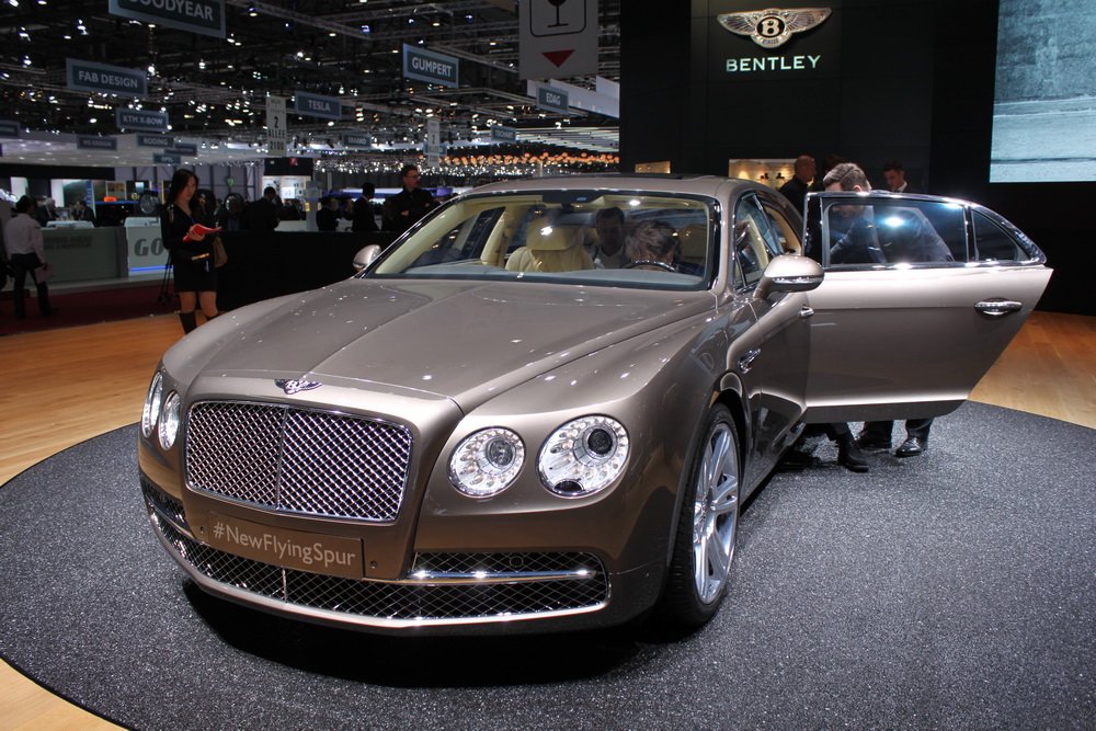 Ženeva 2013: Bentley Flying Spur