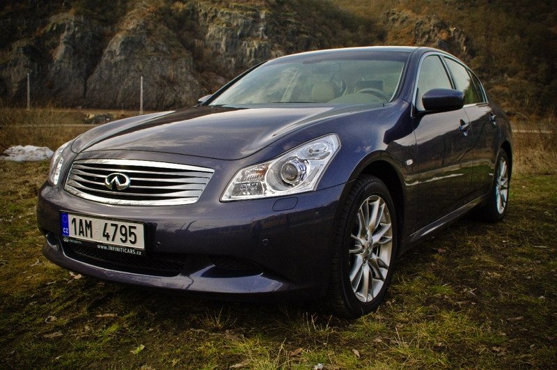 Infiniti G37x: Japonec z plakátu