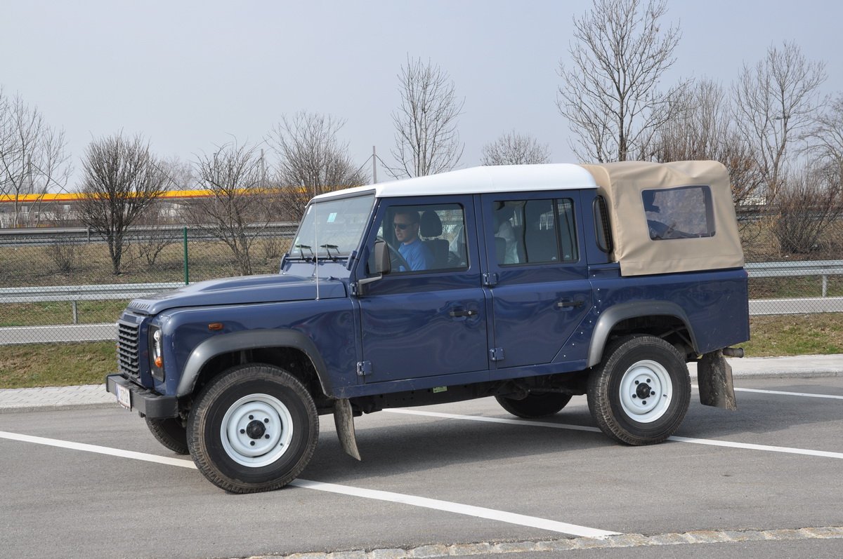 Land Rover Defender: prvních tisíc kilometrů