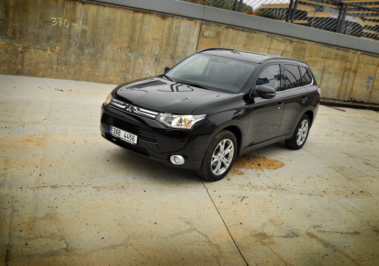 4×4 Extra: Mitsubishi Outlander třetí generace