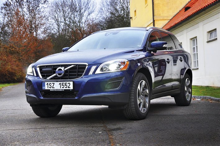 Volvo XC60 D5 AWD VOR: modrá je dobrá