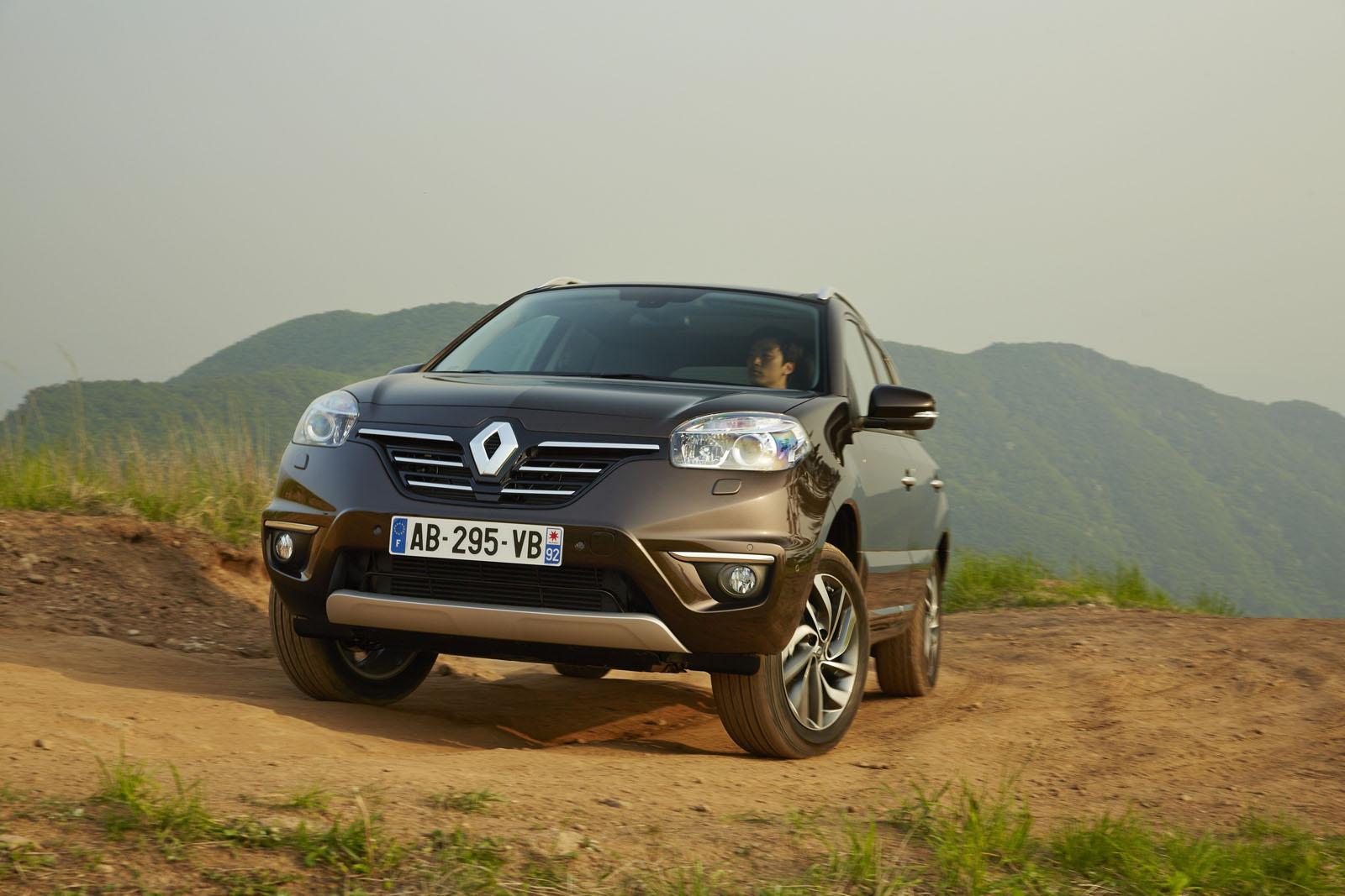 Renault Koleos: Snaží se omládnout decentním faceliftem