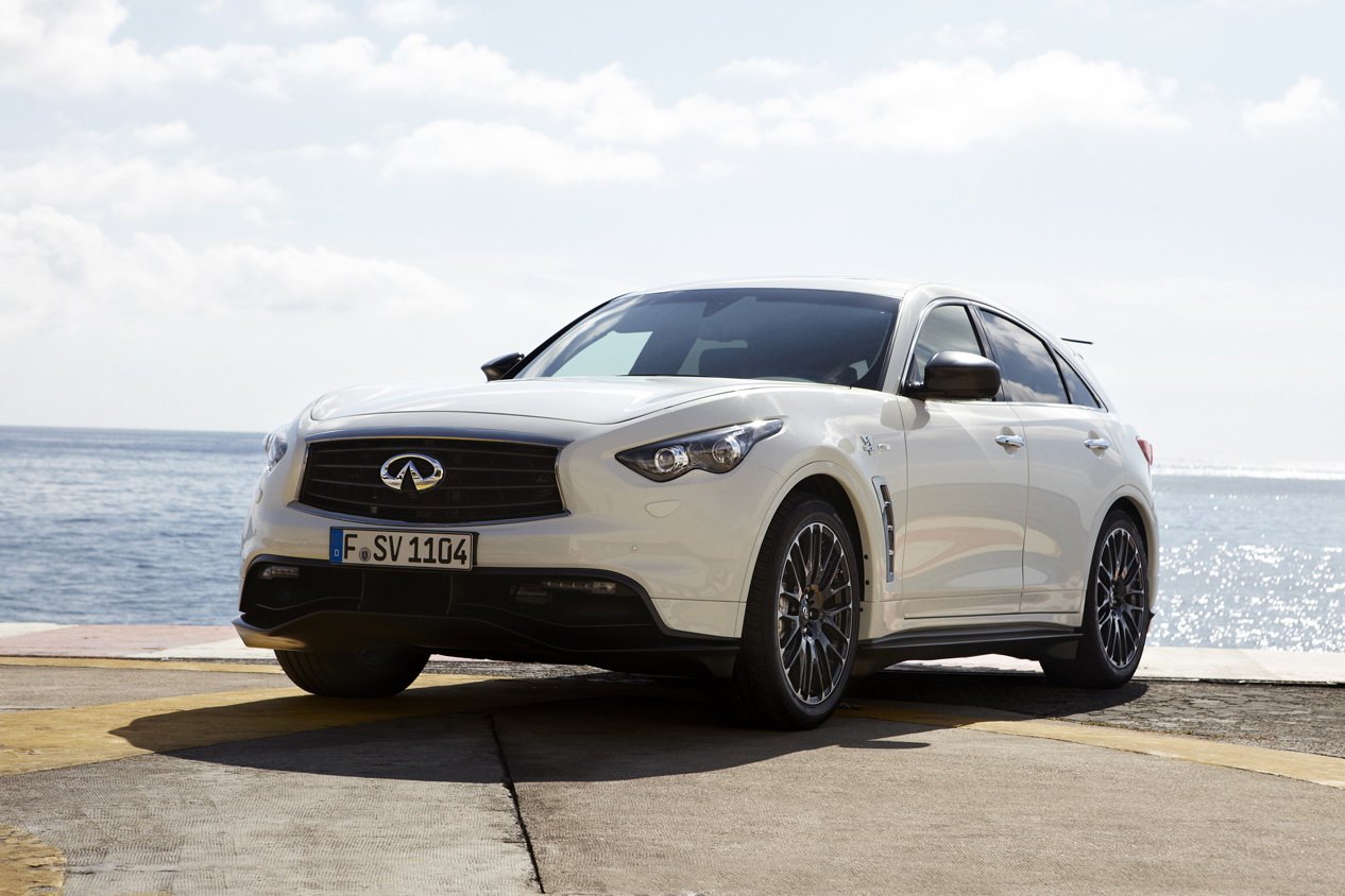 Infiniti FX Vettel Edition: šílený crossover na nových snímcích