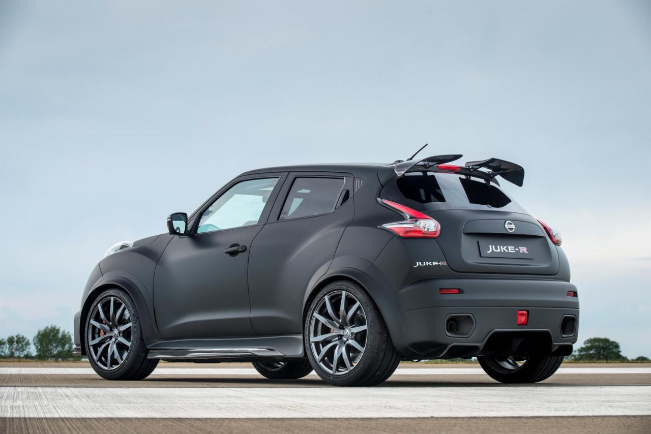 Nissan Juke-R: Převlečené GT-R Nismo se bude vyrábět