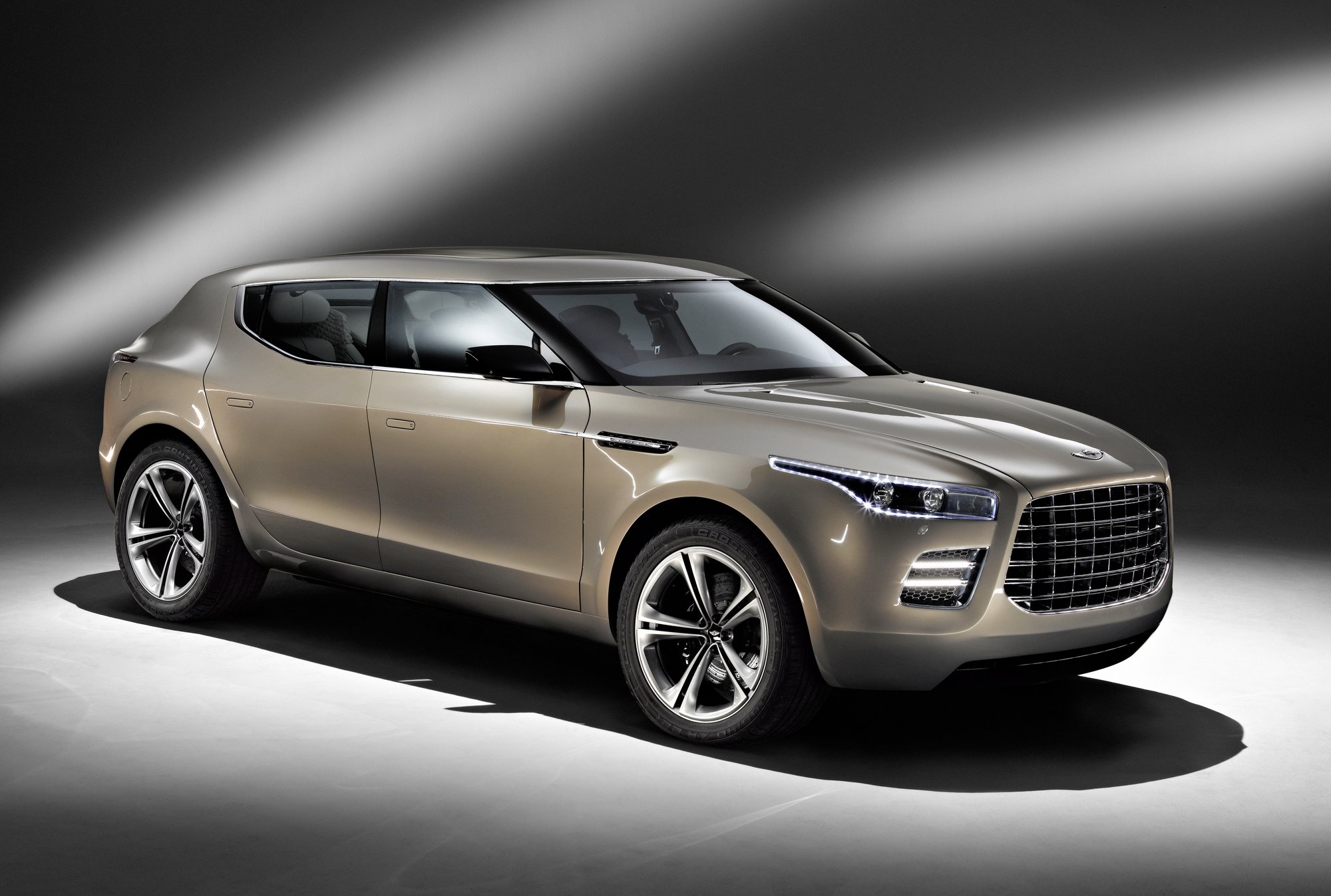 Aston Martin: Zapomeňte na SUV