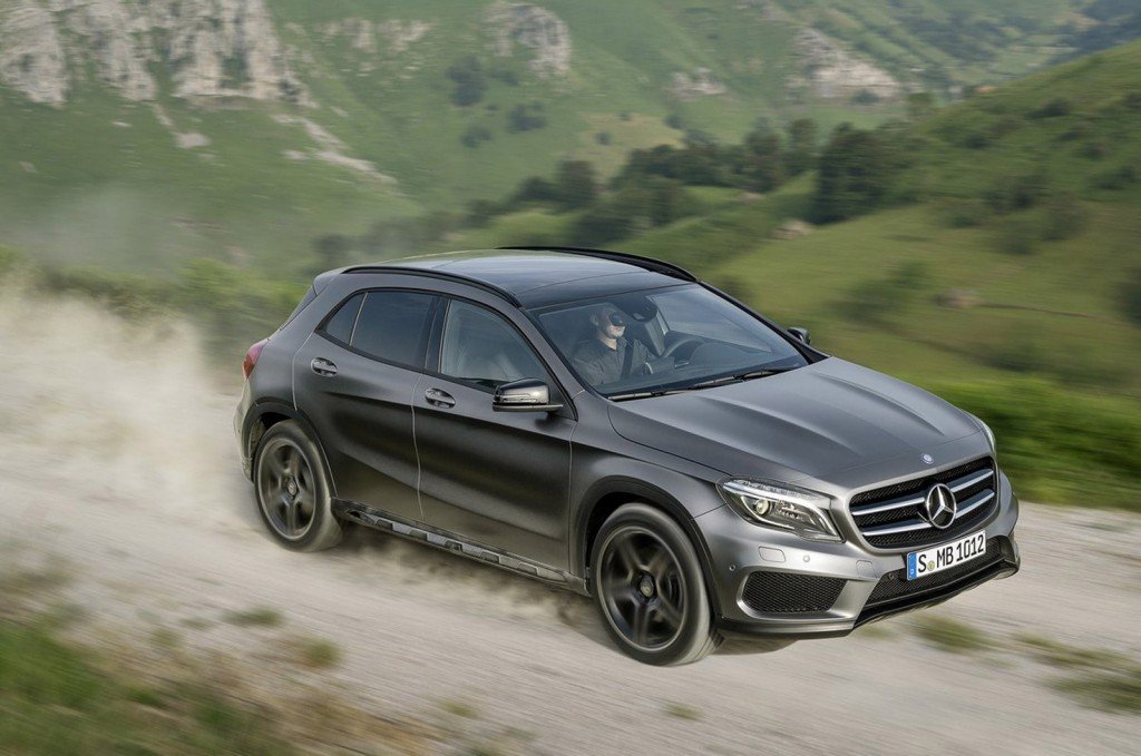 Mercedes-Benz GLA: Odhalen na oficiálních fotografiích