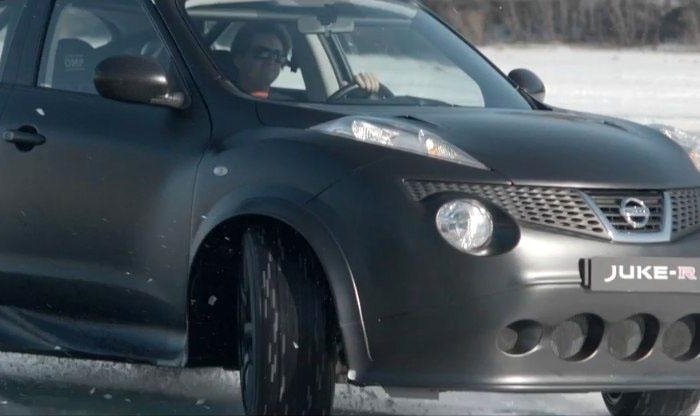 Video: Nissan Juke-R na ledě