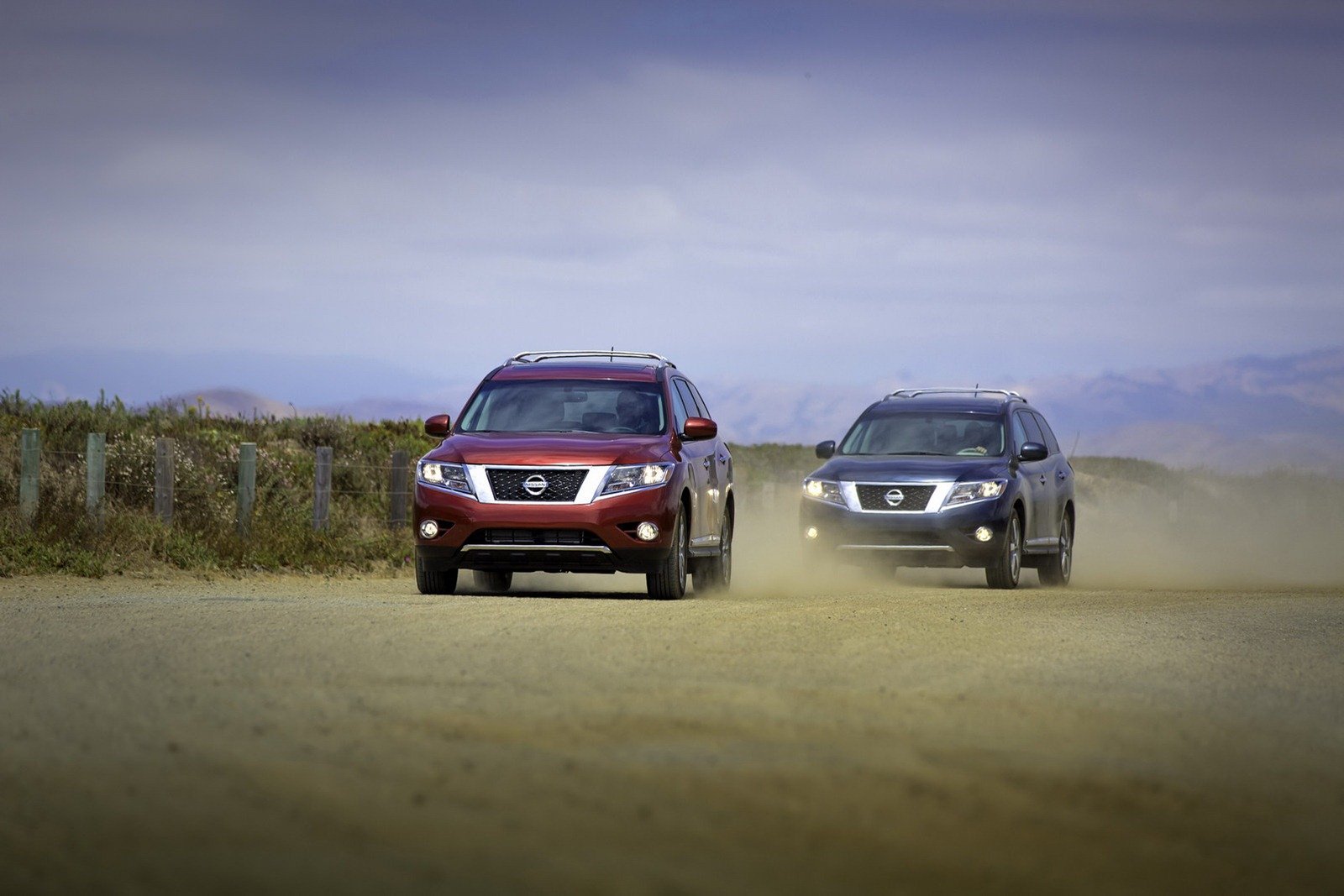 Nissan Pathfinder: Fotogalerie a 3x video