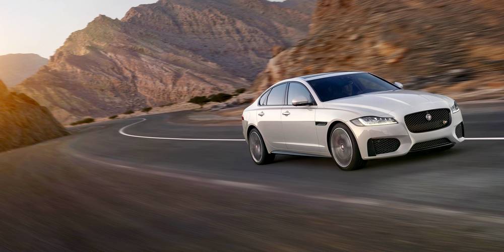 Jaguar XF: Se čtyřkolkou koupíte pouze benzinové šestiválce