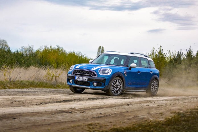 Mini Countryman edit 002