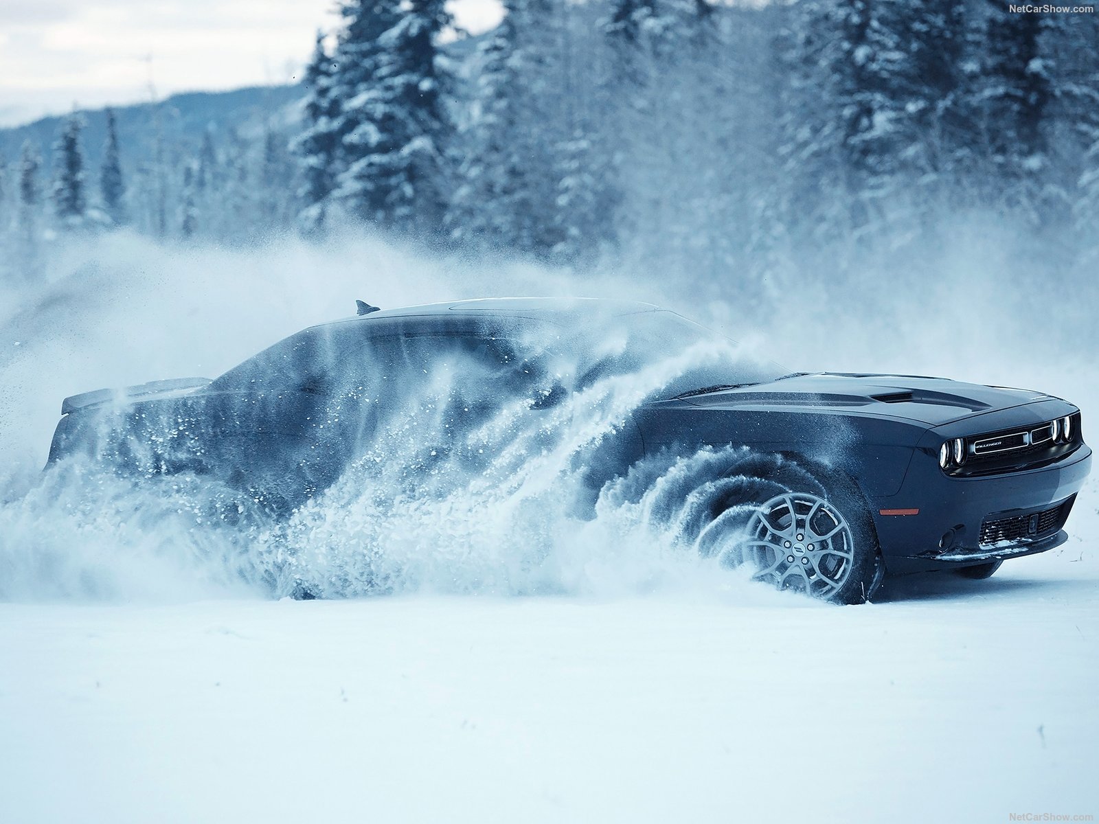 Dodge Challenger GT AWD  – Snow Muscle Car